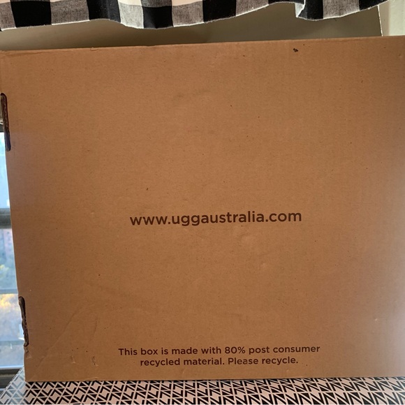 UGG Australia Women’s Classic Zebra Short Exotic Boot - Picture 8 of 16